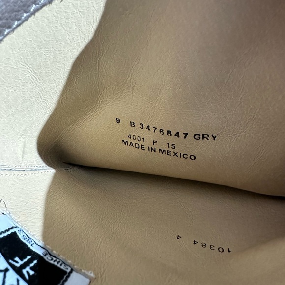 FRYE Women’s Phillip Riding Gray Leather Boots size 9 - Picture 6 of 6